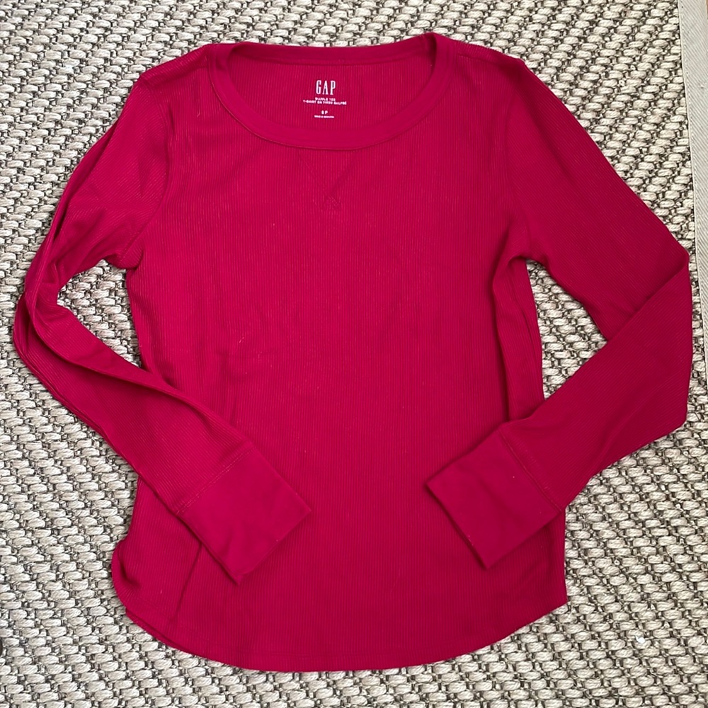 Gap waffle shirt size S